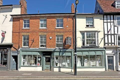 Property for auction in Buckinghamshire