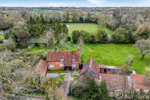 Property for auction in Buckinghamshire