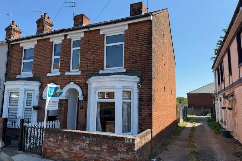 Property for auction in Essex
