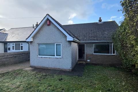 Property for auction in Mid Glamorgan