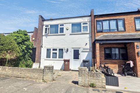 Property for auction in Essex