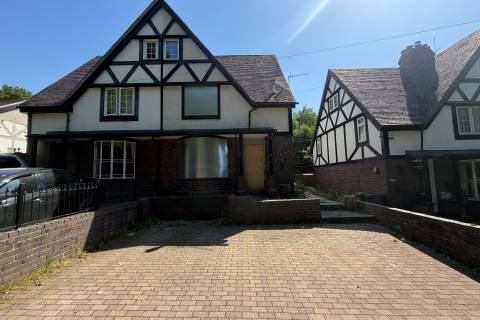 Property for auction in Worcestershire