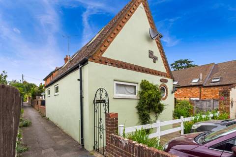 Property for auction in Buckinghamshire