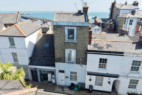 Property for auction in Isle of Wight