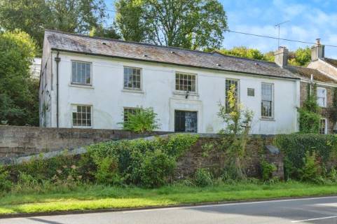 Property for auction in Cornwall