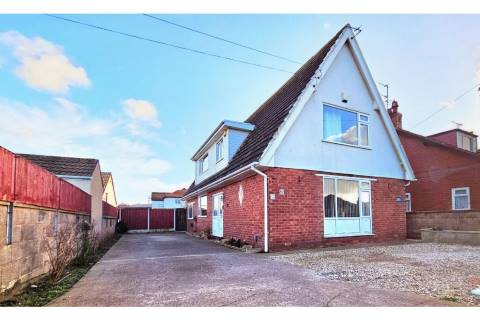 Property for auction in Clwyd