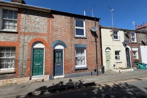 Property for auction in Isle of Wight