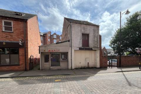 Property for auction in Worcestershire