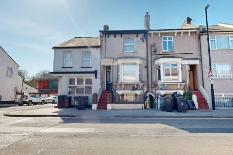 Property for auction in Surrey