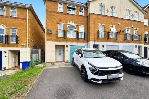 Property for auction in Essex