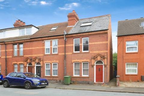 Property for auction in Worcestershire