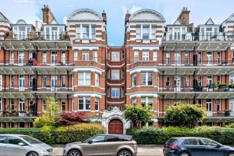 Property for auction in London