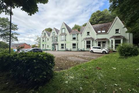 Property for auction in West Glamorgan