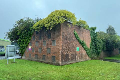 Property for auction in Mid Glamorgan