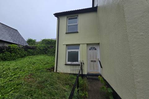 Property for auction in Mid Glamorgan