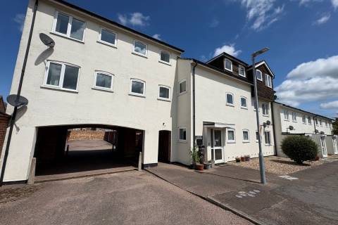 Property for auction in Norfolk