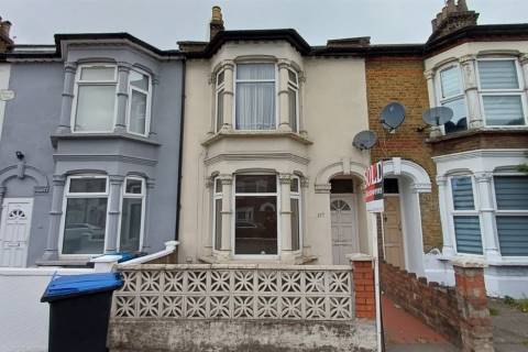 Property for auction in London