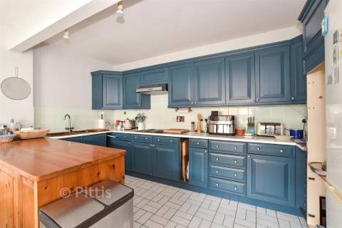 Property for auction in Isle of Wight