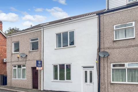 Property for auction in Derbyshire
