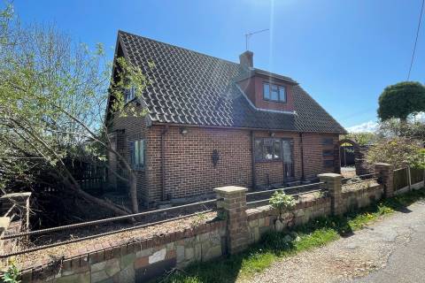 Property for auction in Essex
