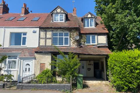 Property for auction in Warwickshire