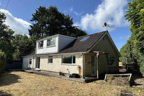 Property for auction in Avon