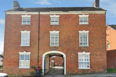 Property for auction in Warwickshire