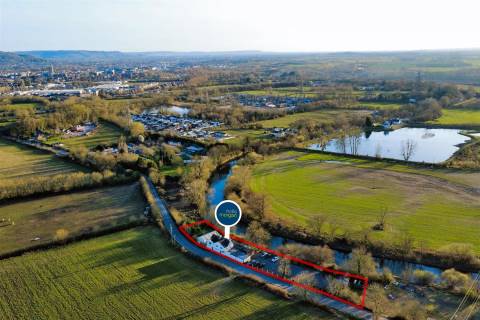 Property for auction in Gloucestershire