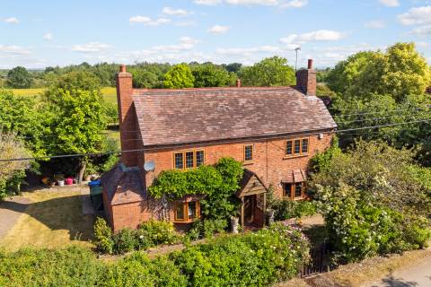 Property for auction in Warwickshire