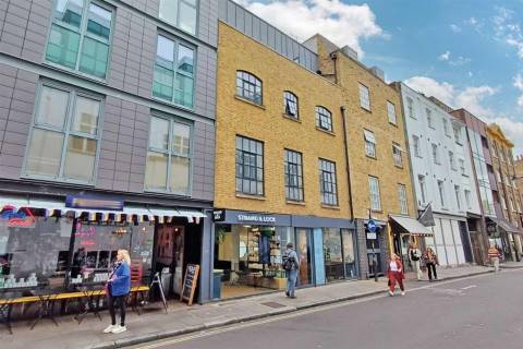 Property for auction in London