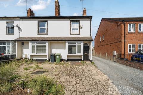 Property for auction in Worcestershire