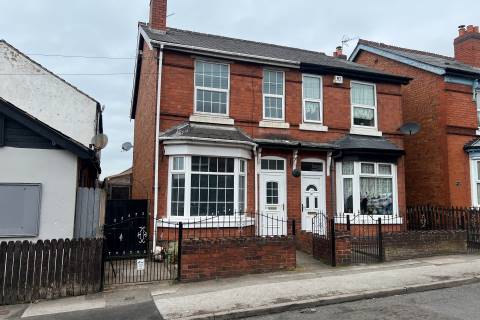 Property for auction in West Midlands