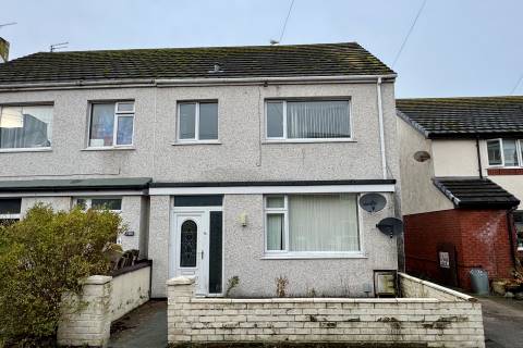 Property for auction in Clwyd