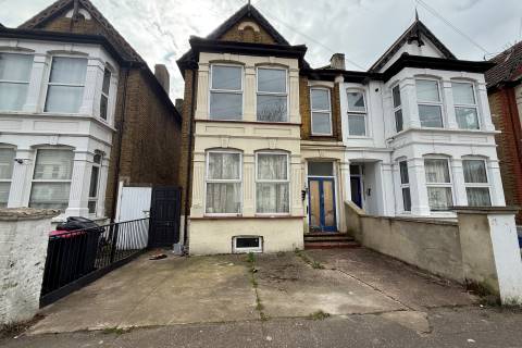 Property for auction in Essex