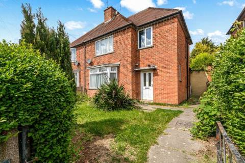 Property for auction in Leicestershire