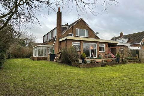 Property for auction in Warwickshire