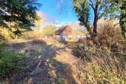 Property for auction in Buckinghamshire