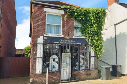 Property for auction in Warwickshire