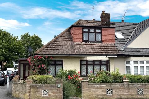 Property for auction in Essex