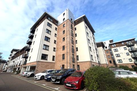 Property for auction in Midlothian