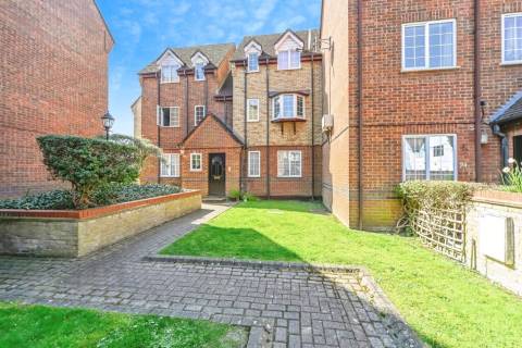 Property for auction in Bedfordshire