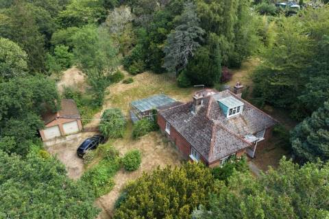 Property for auction in Isle of Wight