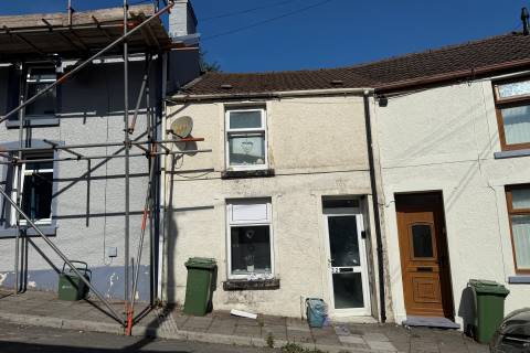 Property for auction in Mid Glamorgan