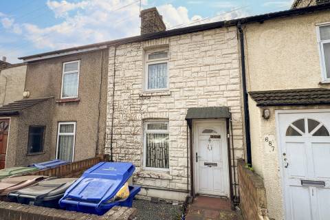 Property for auction in Essex