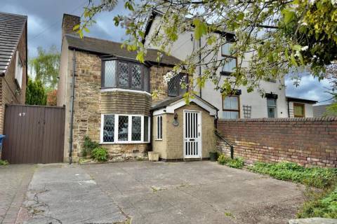 Property for auction in Derbyshire