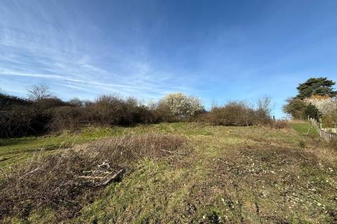 Property for auction in Isle of Wight
