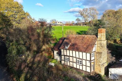 Property for auction in Worcestershire