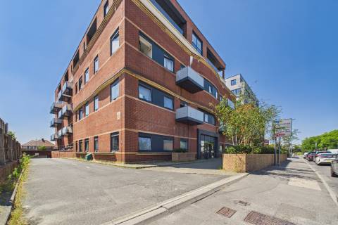 Property for auction in Berkshire