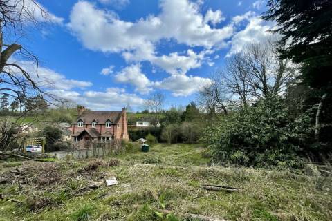 Property for auction in Worcestershire
