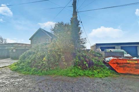 Property for auction in West Glamorgan